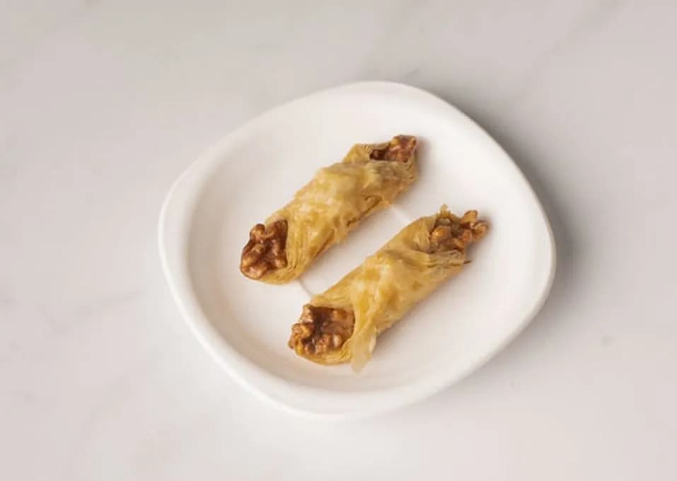 Turkish Baklava With Walnuts