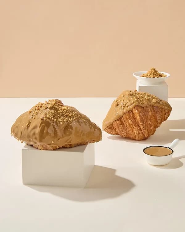  Lotus Croissant