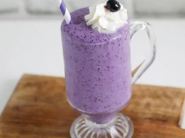 Blueberry Milkshake