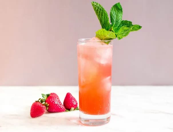 Strawberry and mint cocktail