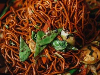 Soya & Oyster Mix Noodles