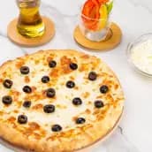 Cheese And Olive Manoushe 