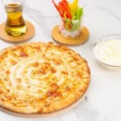 Mozzarella With Honey Manoushe