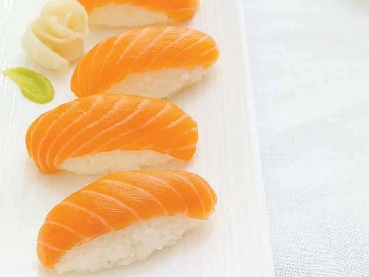 Nigiri Salmon