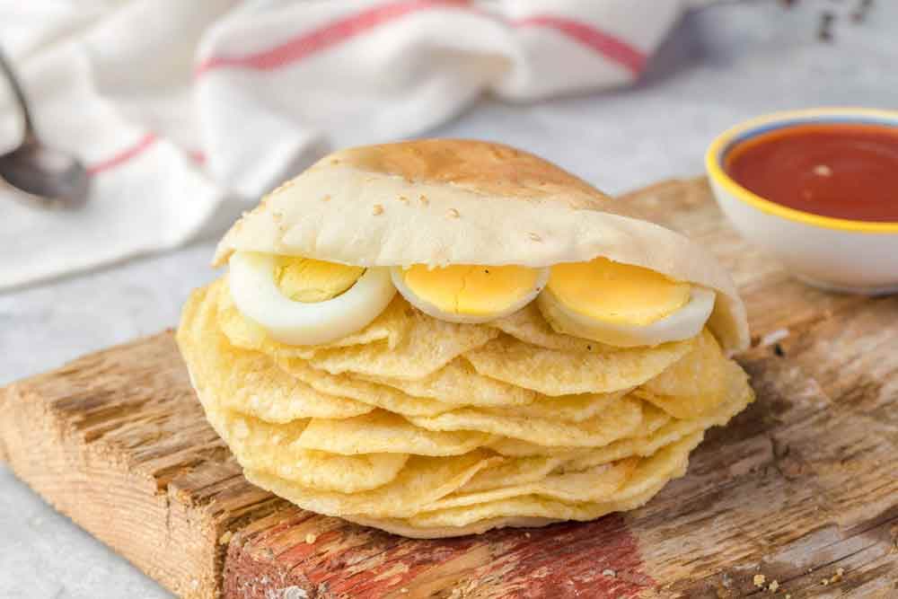 Chips with Eggs Sandwich