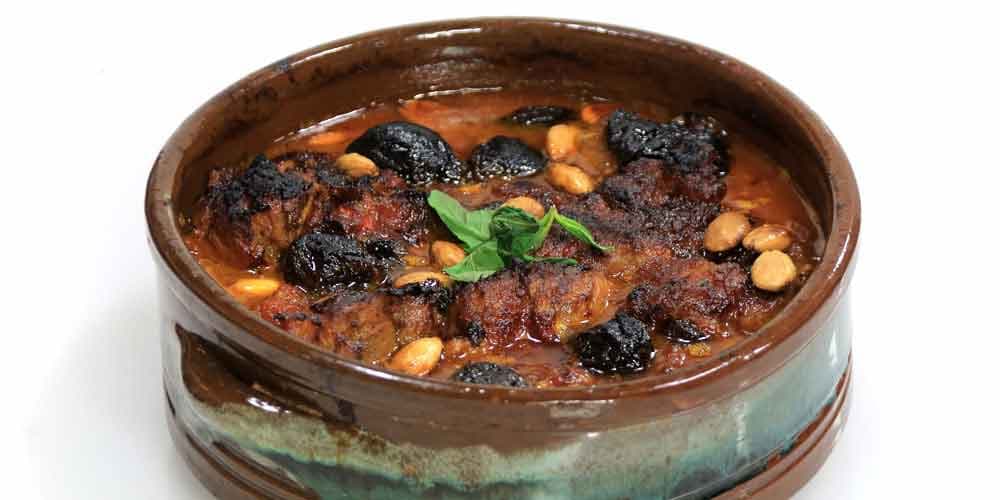 Meat with Onions Tagen